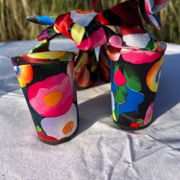 J Renee Floral Peep Toe Slingback Heels, 9.5 Wide - Picture 5 of 6